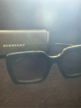 Burberry Black Oversized Square Women's Sunglasses